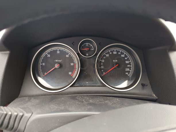 Opel A-H/SW · Ano 2005