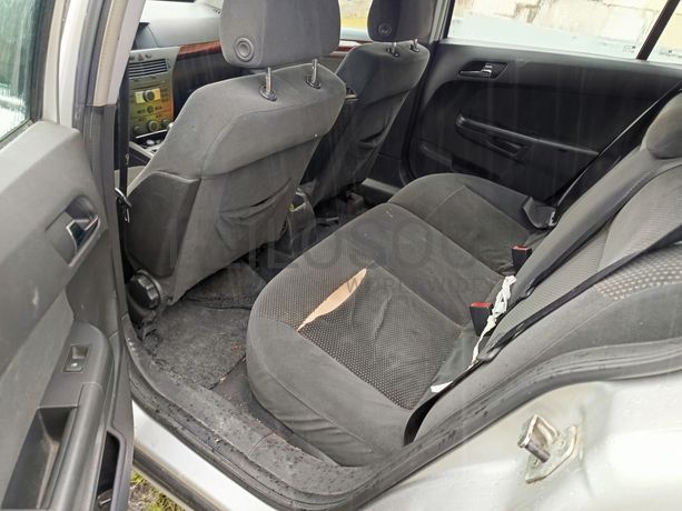 Opel A-H/SW · Ano 2005