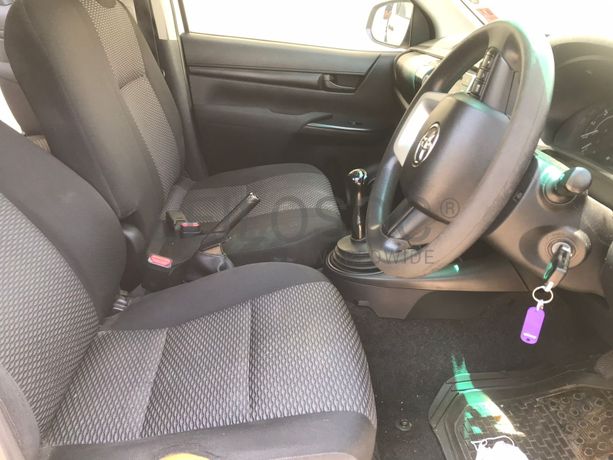 Toyota/Hilux 4x4 - Manual