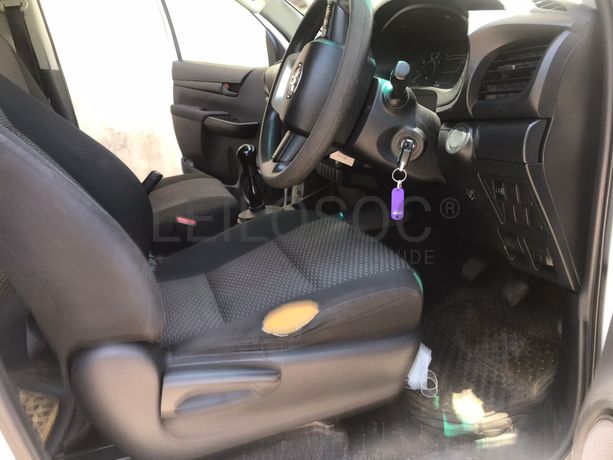 Toyota/Hilux 4x4 - Manual