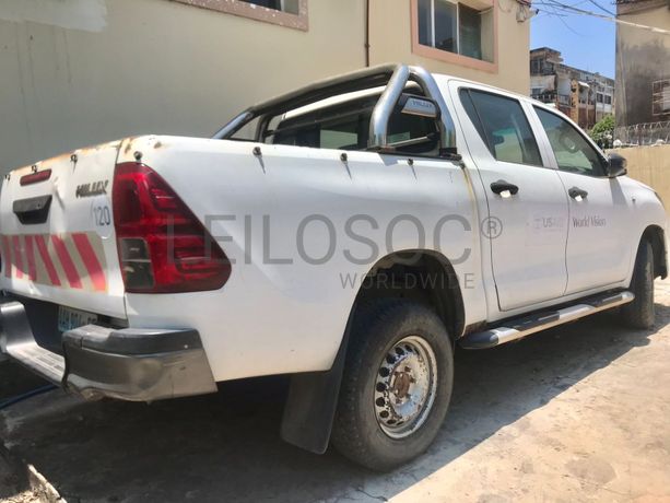 Toyota/Hilux 4x4 - Manual