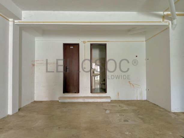 Garagem/ Armazém · Cascais