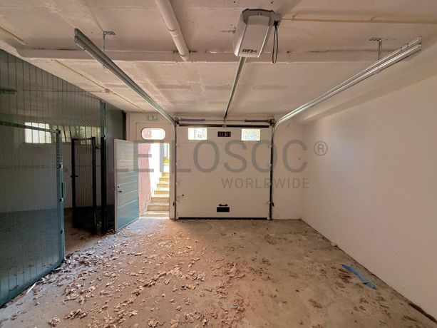 Garagem/ Armazém · Cascais