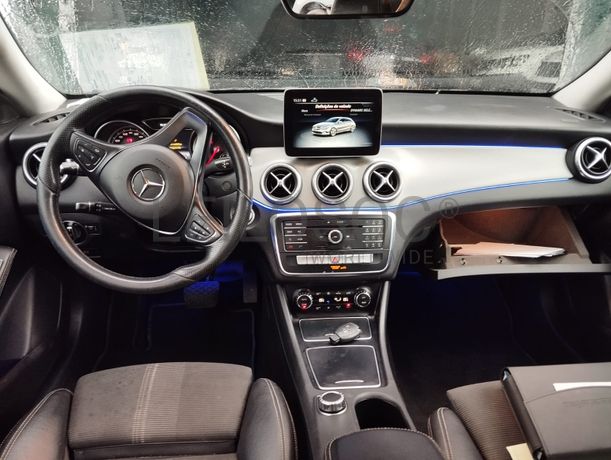 Mercedes-Benz CLA 200 D · Ano 2018