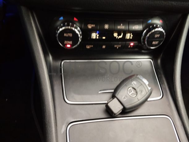 Mercedes-Benz CLA 200 D · Ano 2018