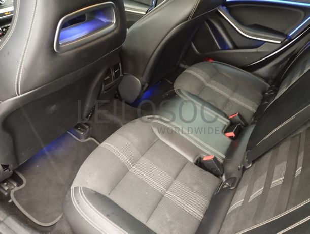 Mercedes-Benz CLA 200 D · Ano 2018