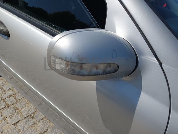 Mercedes-Benz C220 · Ano 2004