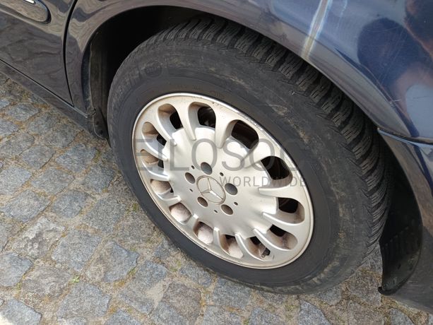 Mercedes-Benz E200 · Ano 2004