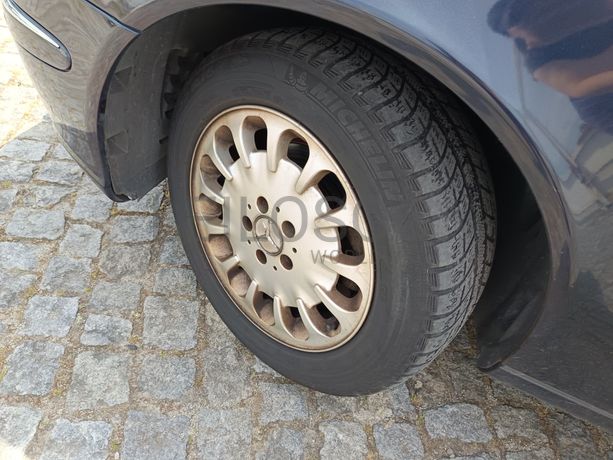 Mercedes-Benz E200 · Ano 2004
