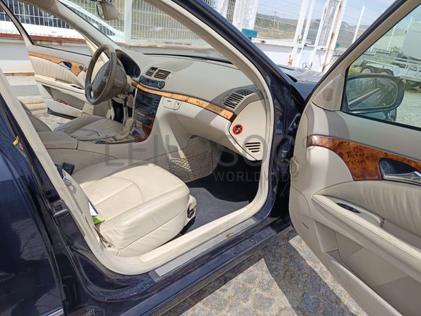 Mercedes-Benz E200 · Ano 2004