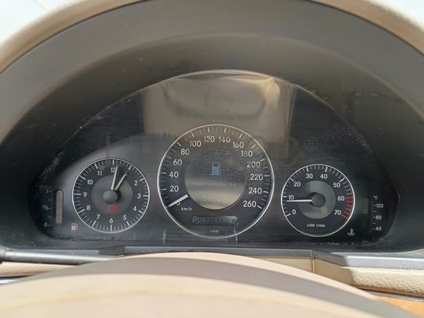 Mercedes-Benz E200 · Ano 2004