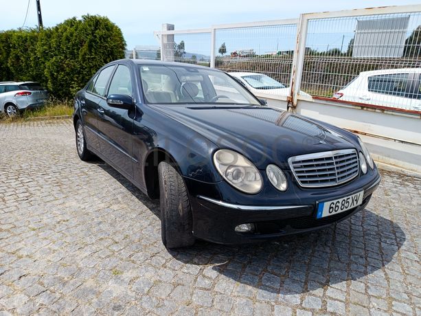 Mercedes-Benz E200 · Ano 2004