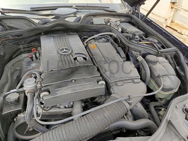 Mercedes-Benz E200 · Ano 2004