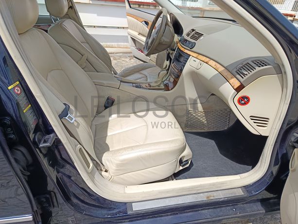 Mercedes-Benz E200 · Ano 2004