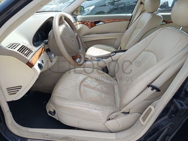 Mercedes-Benz E200 · Ano 2004