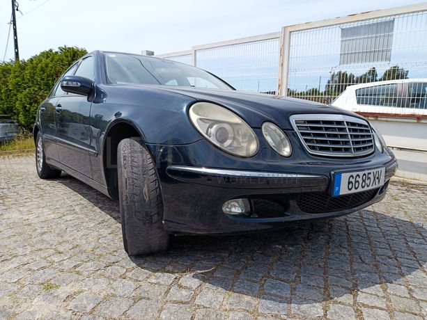 Mercedes-Benz E200 · Ano 2004