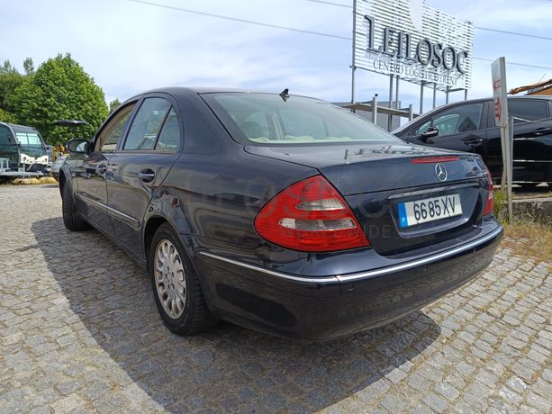 Mercedes-Benz E200 · Ano 2004