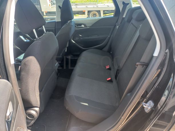 Peugeot 308 · Ano 2017