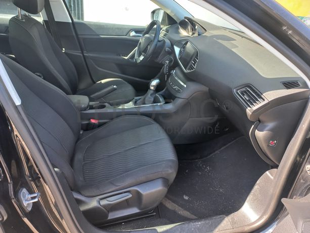 Peugeot 308 · Ano 2017