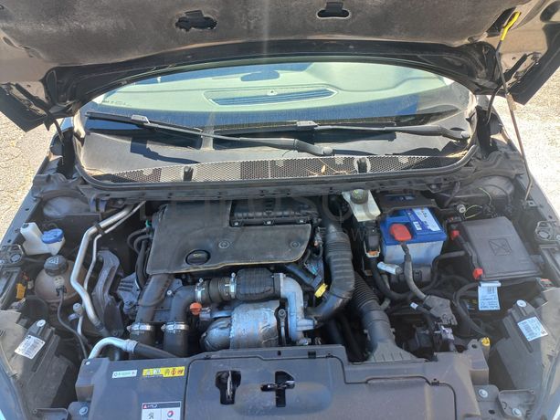 Peugeot 308 · Ano 2017