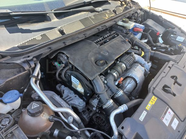 Peugeot 308 · Ano 2017