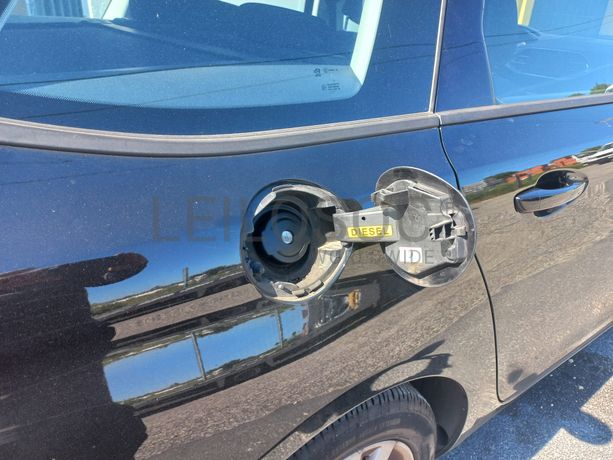 Peugeot 308 · Ano 2017