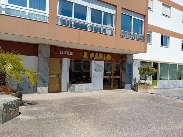 Apartamento T3 + Garagem · Oeiras