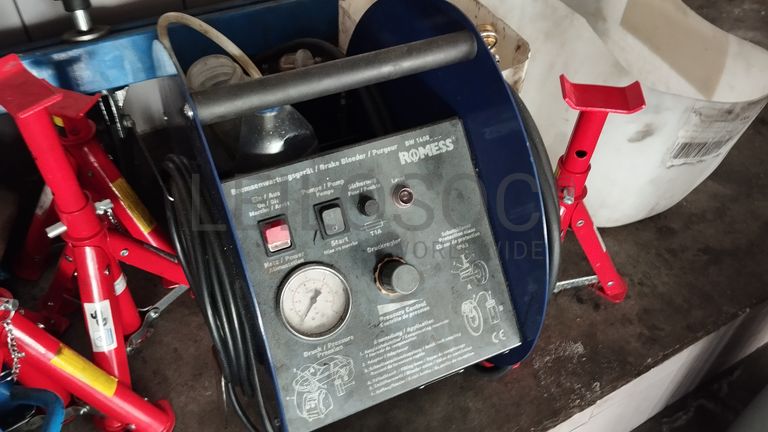 Equipamentos para a Manutenção e Reparação de Veículos