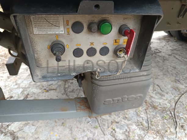 Volvo FL 220 · Ano 2001