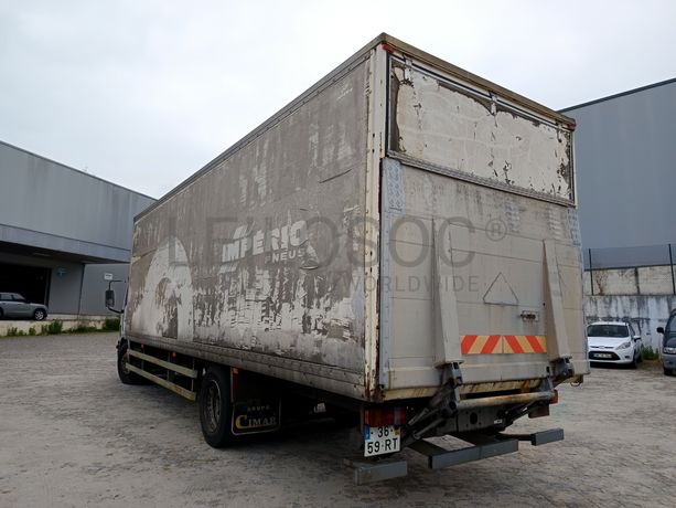 Volvo FL 220 · Ano 2001