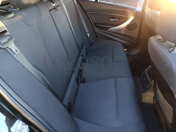 BMW 318d · Ano 2012