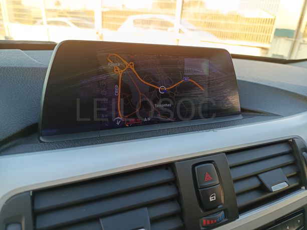 BMW 318d · Ano 2012