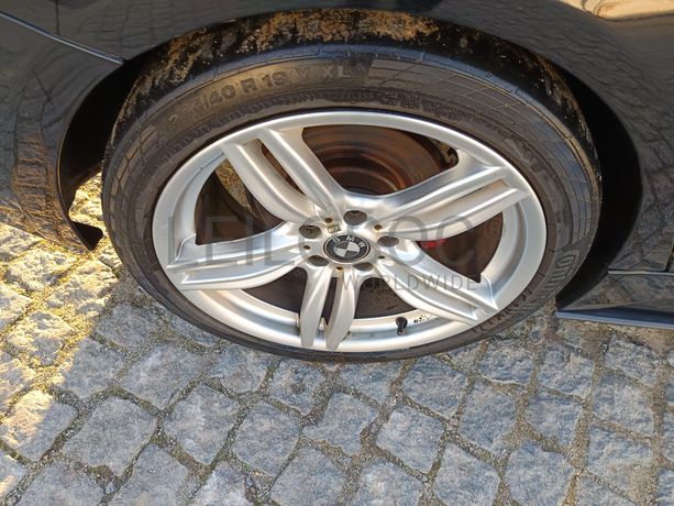 BMW 318d · Ano 2012