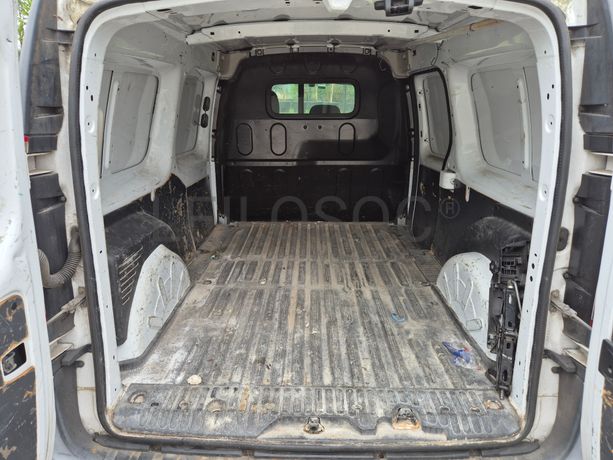 Renault Kangoo · Ano 2015