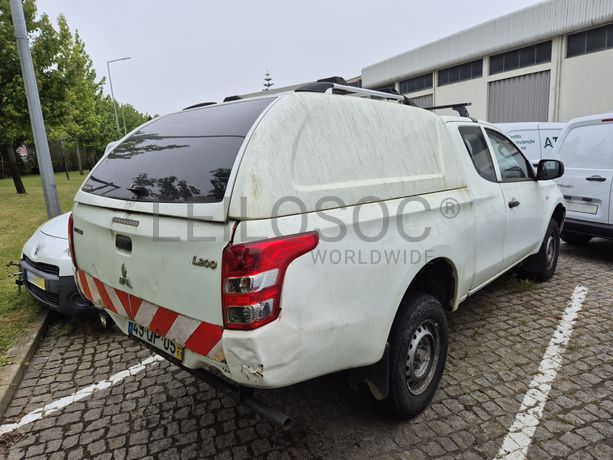 Mitsubishi L200 · Ano 2015