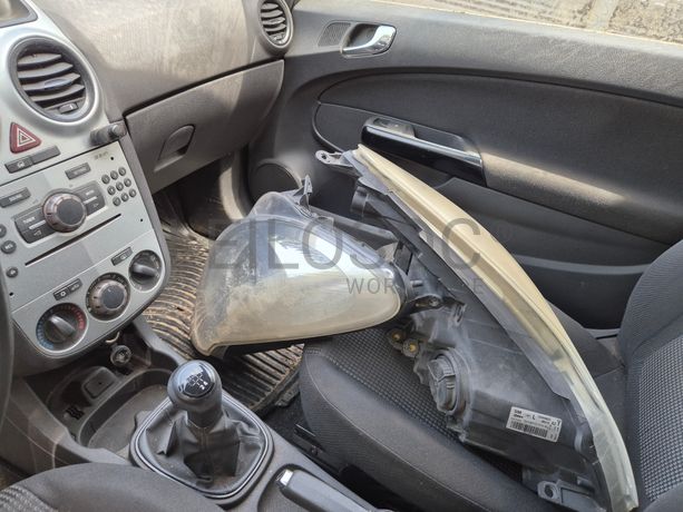 Opel Corsa · Ano 2013