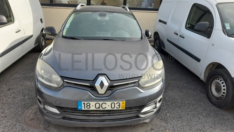Megane Sport Tourer 1.5 DCI · Ano 2015