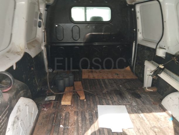 Renault Kangoo Maxi Business 1.5 DCI · Ano 2015