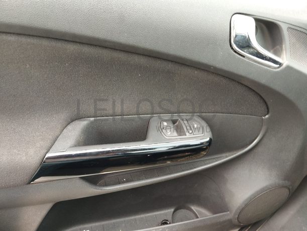 Opel Corsa Van 1.3 CDTi · Ano 2014