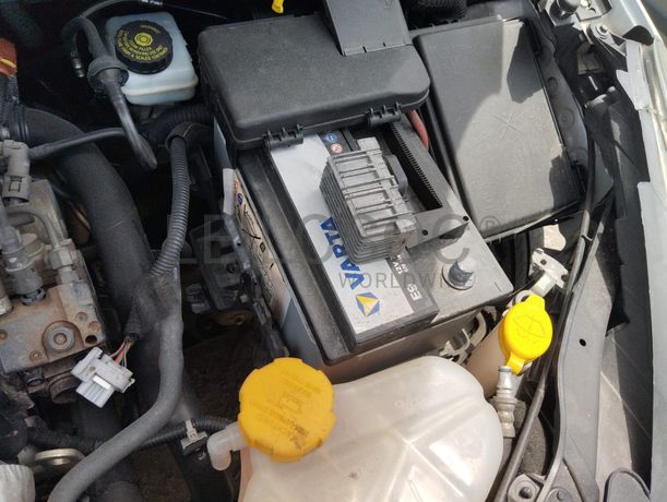 Opel Corsa Van 1.3 CDTi · Ano 2014