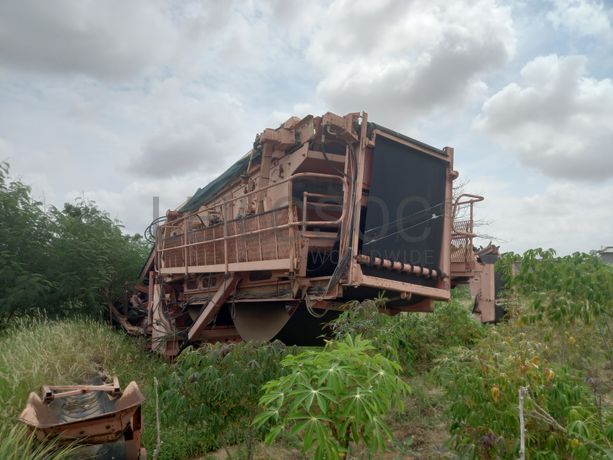 Moinho Cónico da marca TEREX, modelo Maxtrak 1000