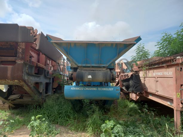 Crivo Vibratório da marca TEREX, modelo 694