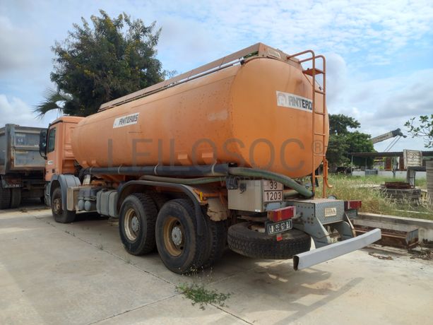 Camião Cisterna da marca MERCEDES BENZ, modelo ACTROS-6x4-4