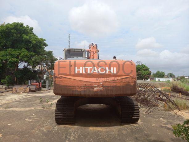 Escavadora de Rastos da marca HITACHI, modelo ZX200-3