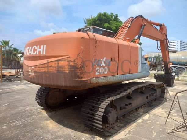 Escavadora de Rastos da marca HITACHI, modelo ZX200-3
