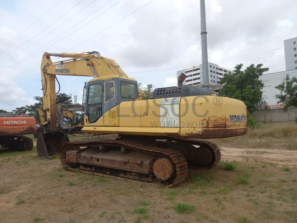 Escavadora de Rastos da marca KOMATSU, modelo PC 450