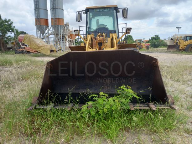 Pá Carregadora de Pneus da marca CATERPILLAR, modelo 962H