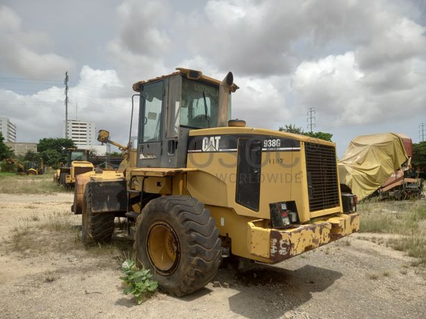 Pá Carregadora de Pneus da marca CATERPILLAR, modelo 938G