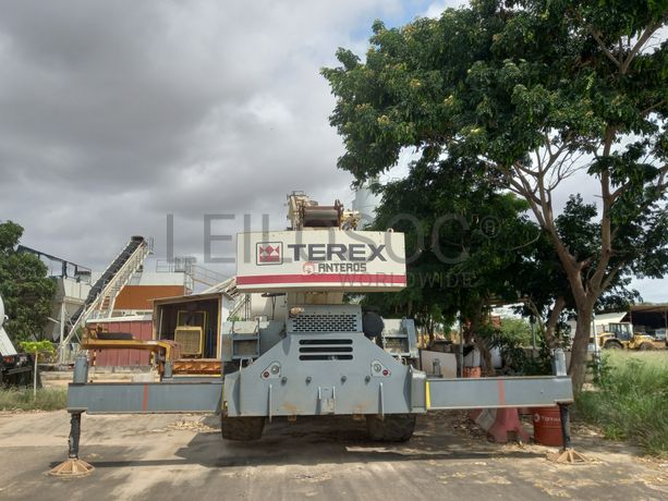 Grua Móvel da marca TEREX, modelo RT780-80T