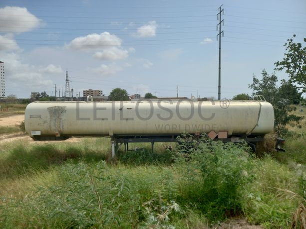 Semirreboque Cisterna de Combustível da marca RANDON, modelo SR TQ TL 02 35